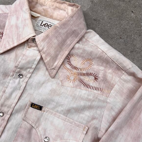 Vintage Lee Extra Long Tails Embroidered Western Cowboy Pearl Snap Rodeo Shirt L - Picture 3 of 14